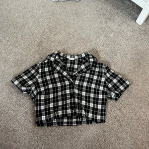 John Galt cropped button up tee